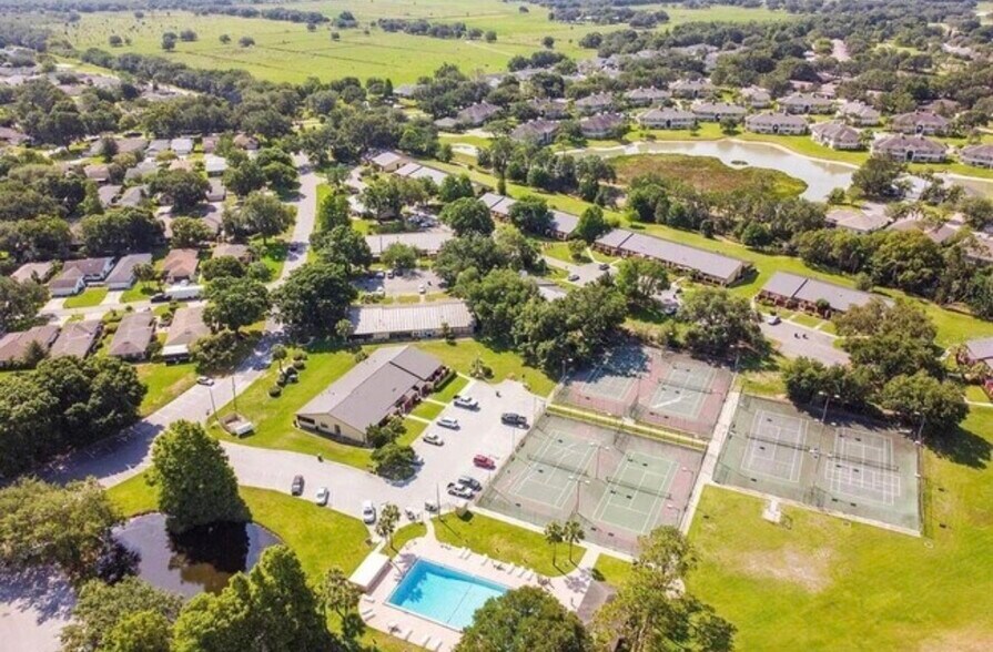 Building Photo - 901 Eagle Pond Dr
