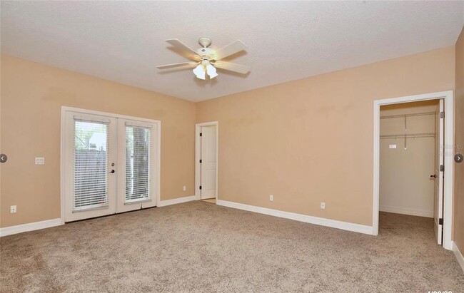 Building Photo - 2128 Lucerne Ter
