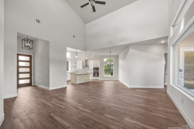 Building Photo - 118 Cap Rock Dr