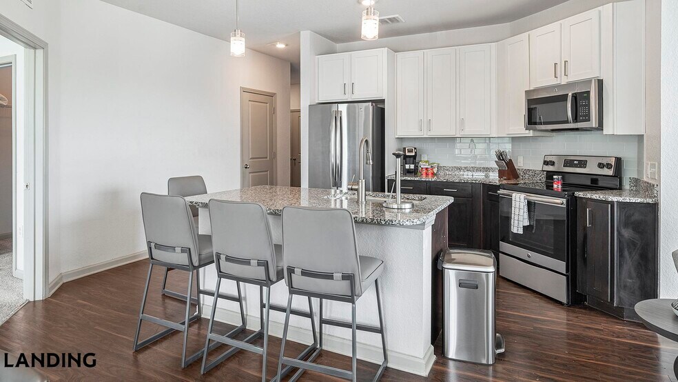 Building Photo - 1111 Shepherd Dr