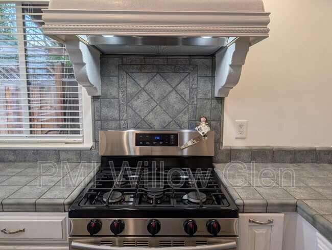 Building Photo - 355 Curie Dr