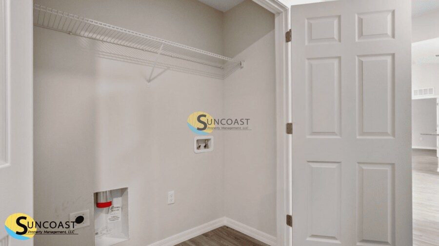 Building Photo - 13 Sellner Pl