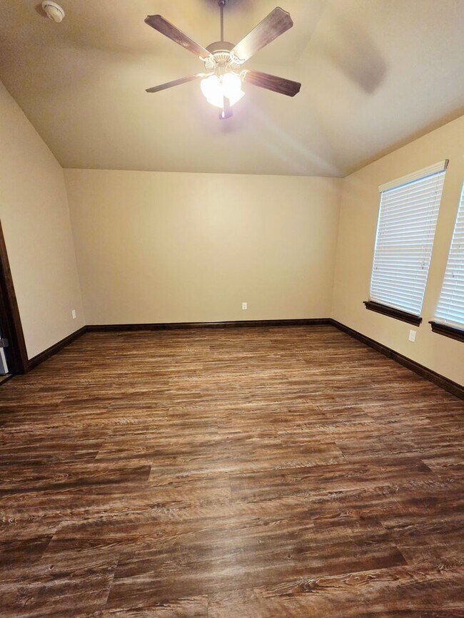 Building Photo - TAKE A LOOK AT YOUR NEW HOME!