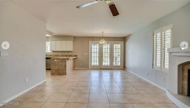 Building Photo - 16625 S 34th Way