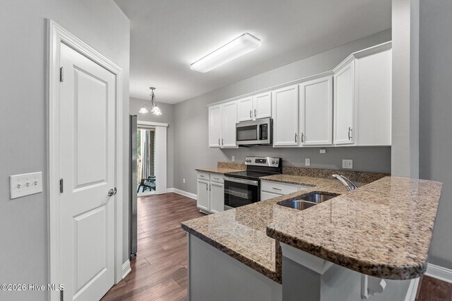 Building Photo - 108 Cypress Cir