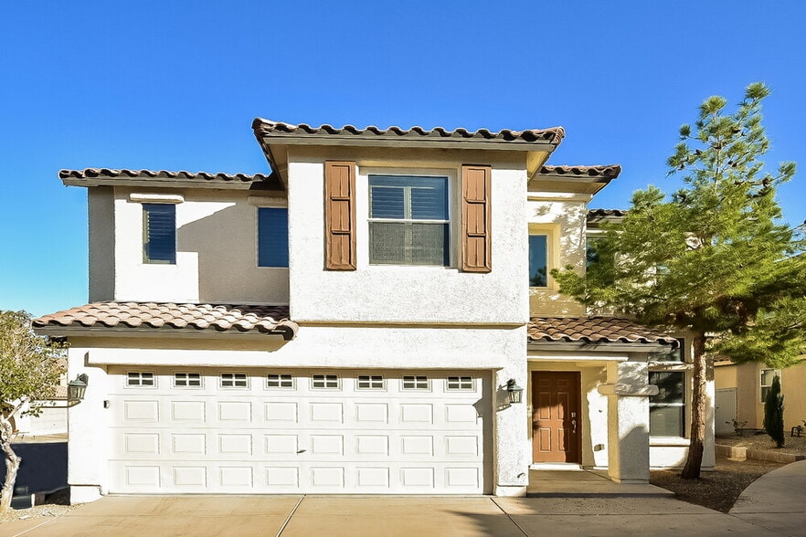 Primary Photo - 10457 MIHELA Ave