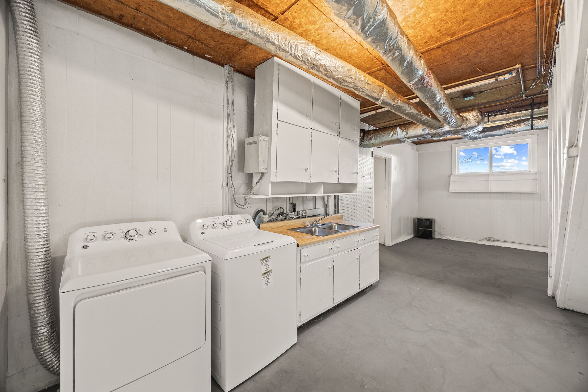 Building Photo - 258 Idlewild Dr