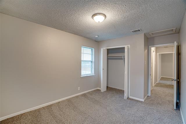 Building Photo - 3027 Harlan Dr