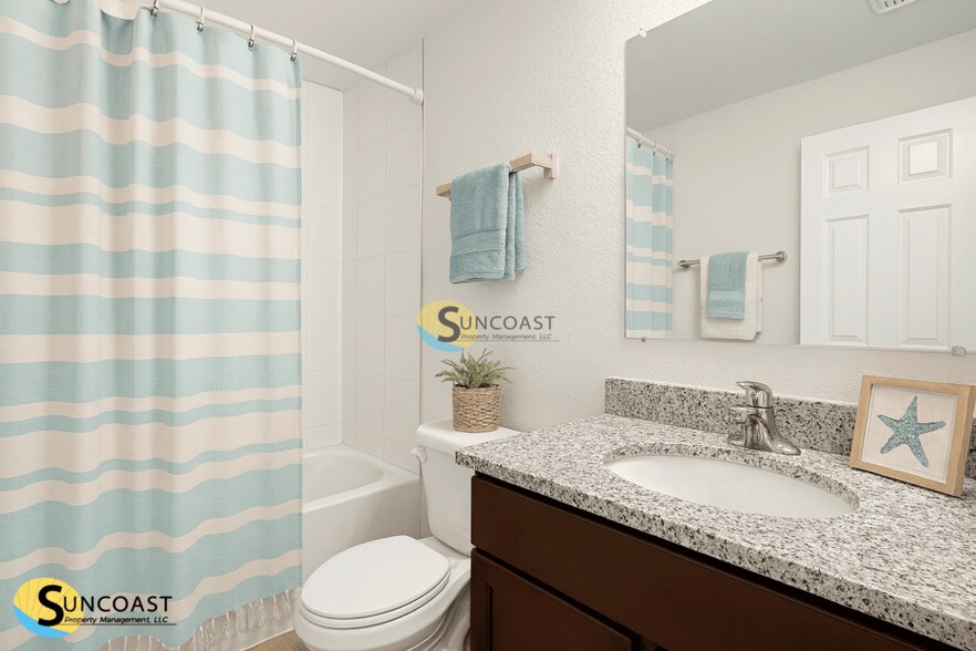 Building Photo - 6 Sleigh Bell Pl