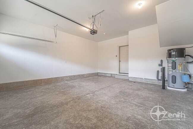 Building Photo - 2403 Trail Vw