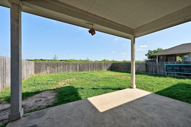 Building Photo - 374 Wincliff Dr