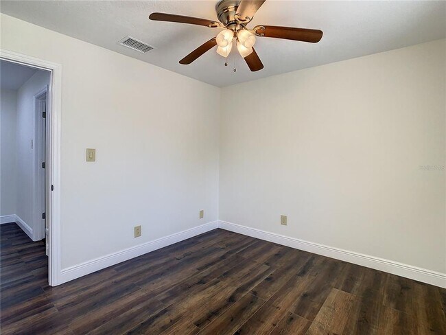 Building Photo - 9027 Pebble Creek Dr