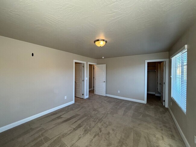 Building Photo - Beautiful 3 Bedroom Home - Casitas at Sienna Hills