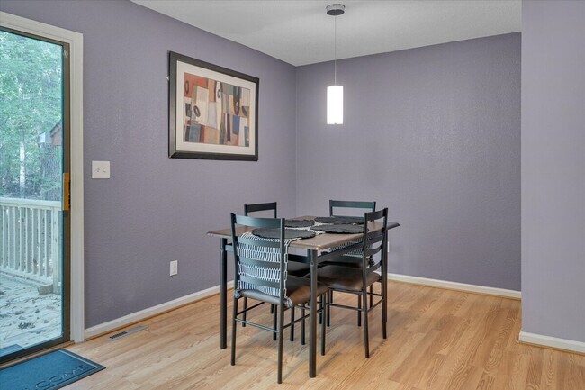 Building Photo - 4423 American Dr