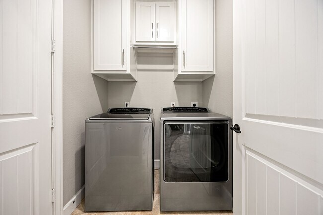 Building Photo - 4323 Cobalt Cross St