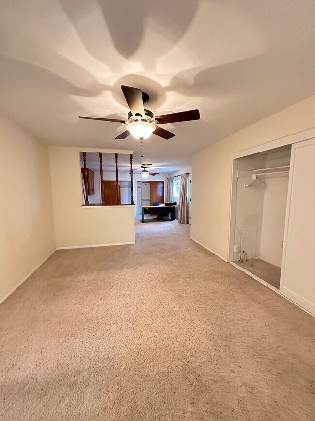 Building Photo - Wonderful Home For Rent!