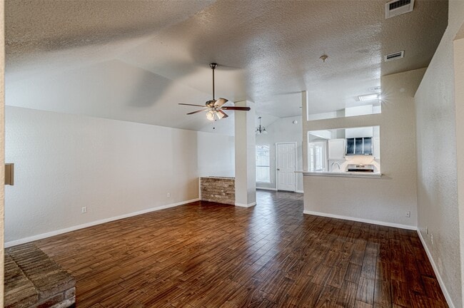 Building Photo - 1710 Blindlake Dr