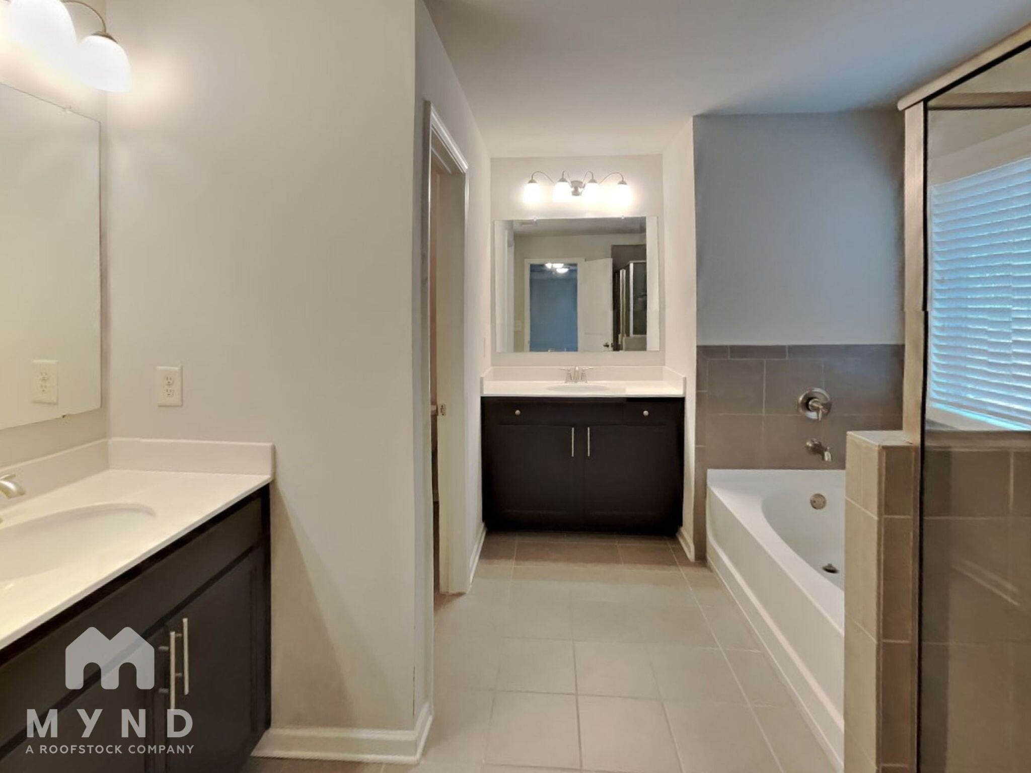 Building Photo - 5971 Wolf Creek Dr