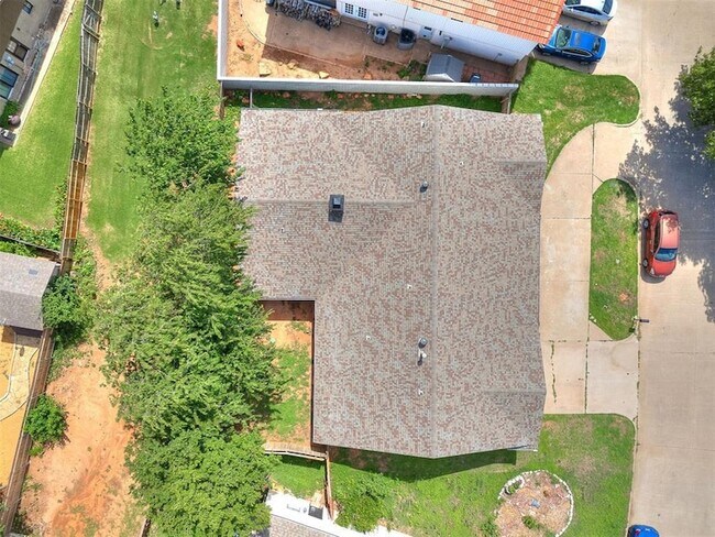Building Photo - 6312 Overcourt Manor