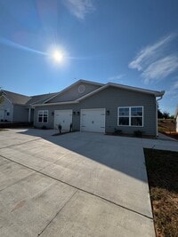 Building Photo - 111 Brawley Villas Pl