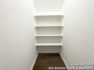 Building Photo - 10830 Mathom Landing