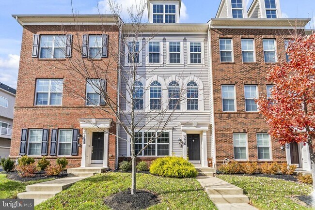 Building Photo - 3030 Mia Ln