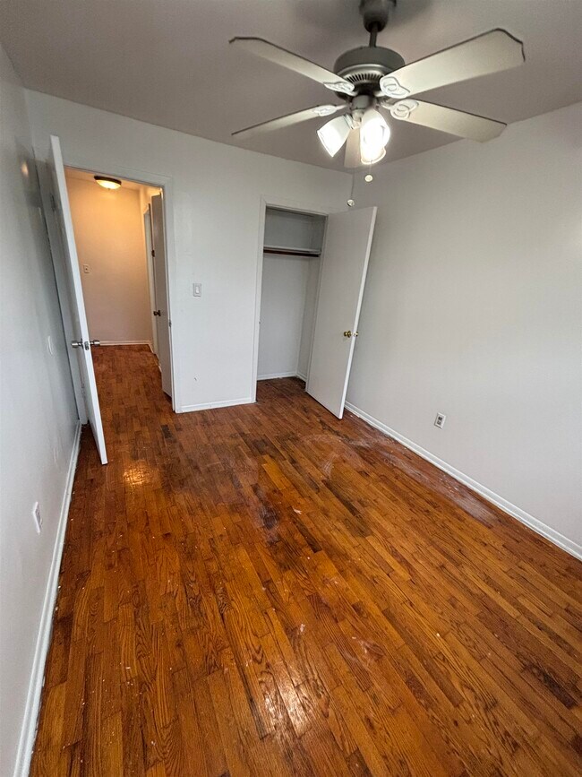 Building Photo - 19 Skillman Ave