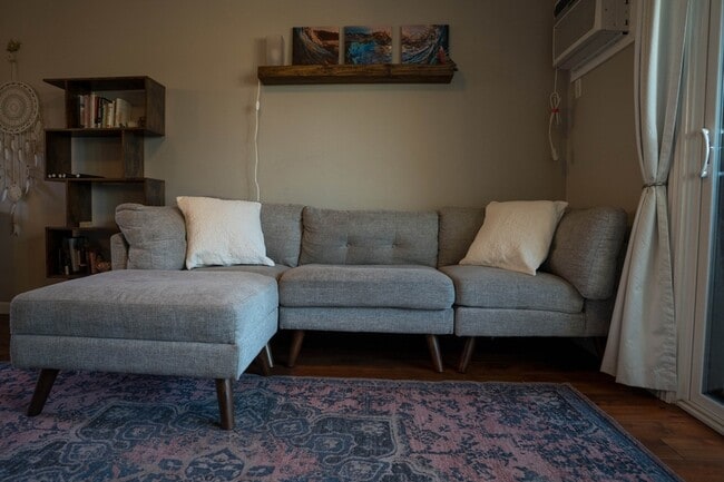 Building Photo - 6725 Mission Gorge Rd