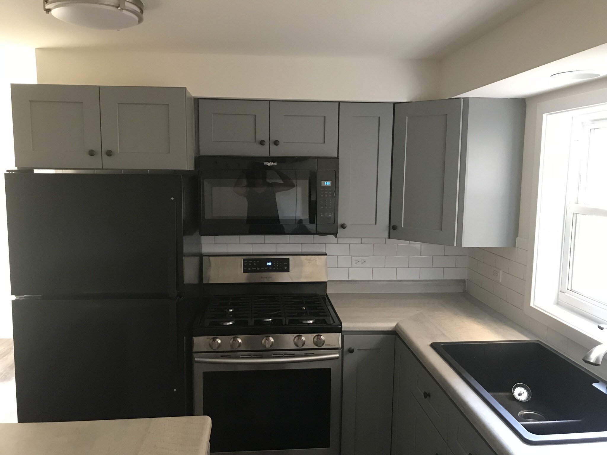 Building Photo - 9647 Pacific Ave