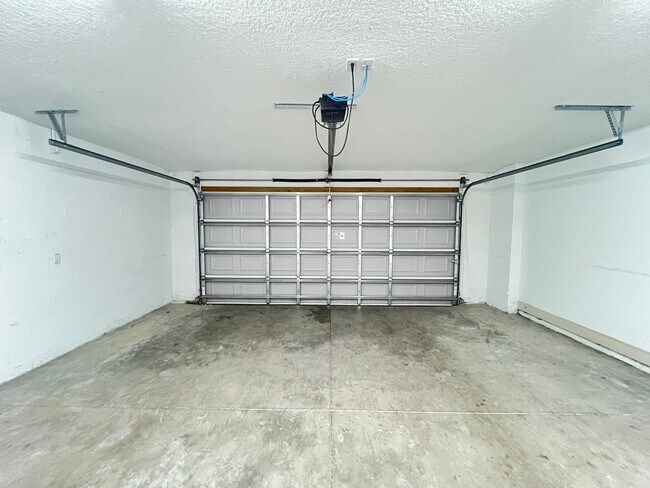 Building Photo - Beautiful 3 BD/2BA Home in Beautiful Ocklawaha!!!