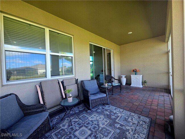 Building Photo - 3401 Acapulco Cir