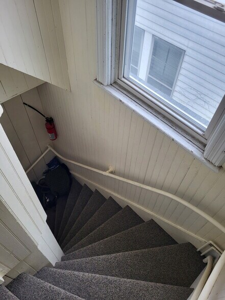 Building Photo - 219 Partridge St