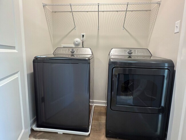 Building Photo - Modern New 3BR Townhome in Hancock Village with Luxury Finishes