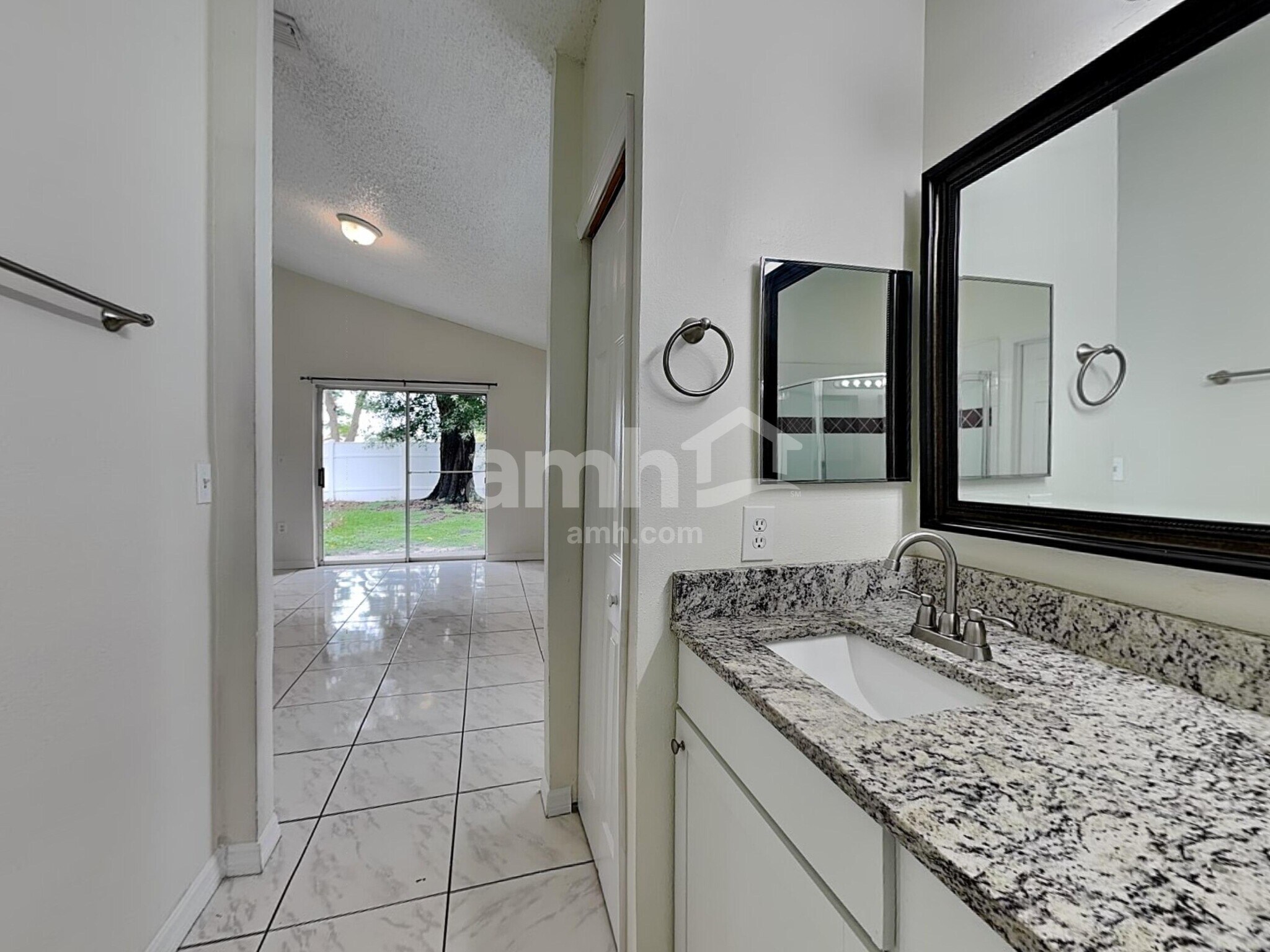 Building Photo - 2808 Berkshire Cir