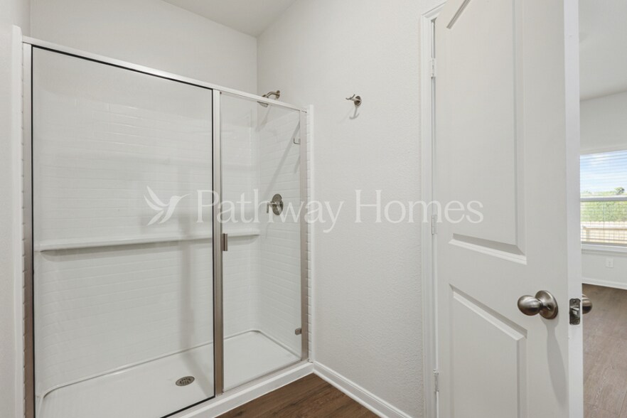 Building Photo - 11104 Santana Dr