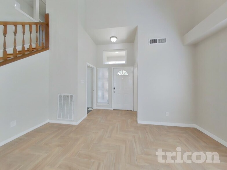 Building Photo - 13603 Lynnville Dr