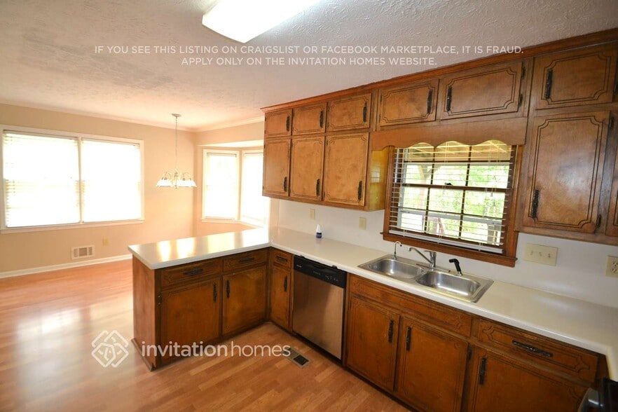 Building Photo - 3242 Skyland Glen Ct