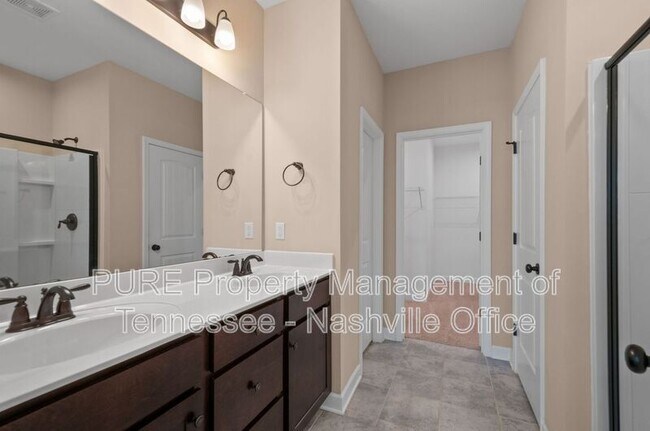 Building Photo - 7319 Lakelet Cv