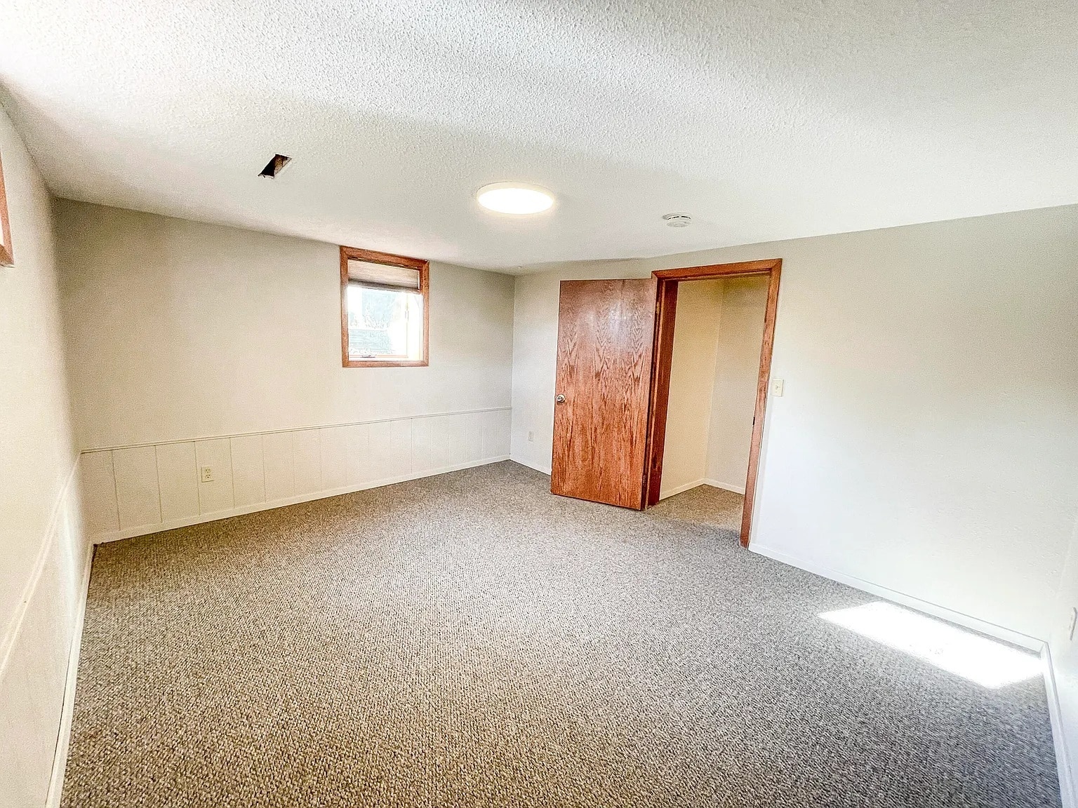 Building Photo - 811 7th St