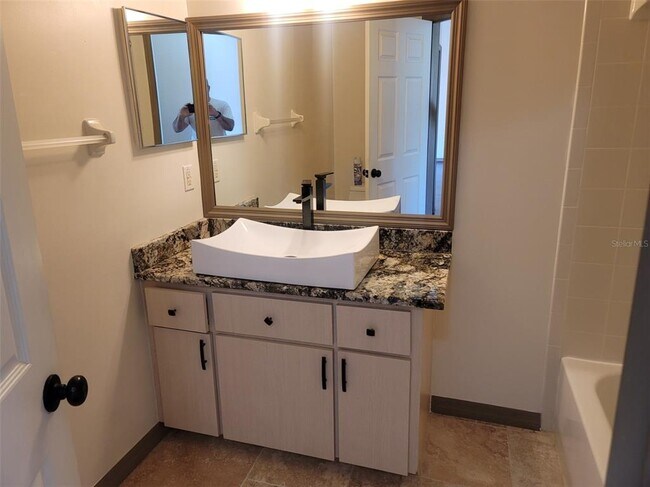 Building Photo - 10202 SW 61st Terrace Rd