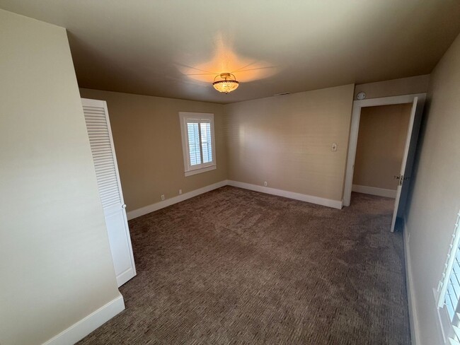 Building Photo - East Sacramento Home | 3 bedroom / 2 bathroom |1 bedroom 1 bath ADU | Available Now!