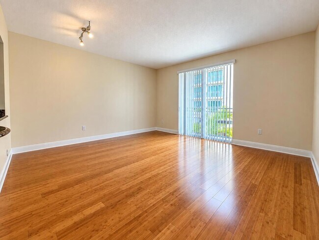 Building Photo - 7270 SW 89th St