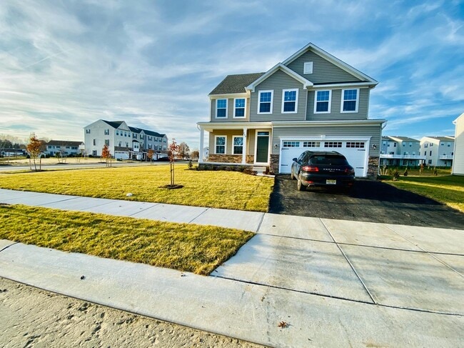 Building Photo - 440 Tree of Heaven Way