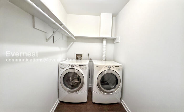 Building Photo - 684 Idlewild Cir