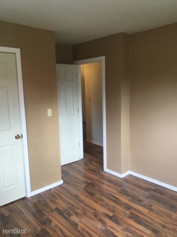 Building Photo - 2 br, 1 bath Apartment - 2845 E University St
