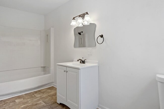 Building Photo - Spacious 3 Bedroom, 1.5 Bath Single Family Home in Harrisburg, Pa!