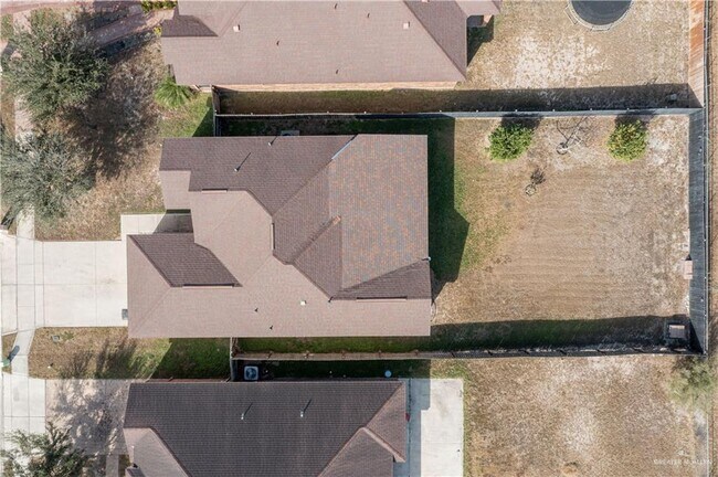 Building Photo - 18 Pedernal St