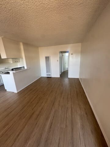 Building Photo - 6833 Sepulveda Blvd