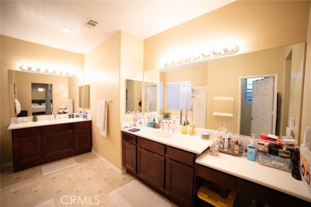 Building Photo - 13539 Laurel Ct