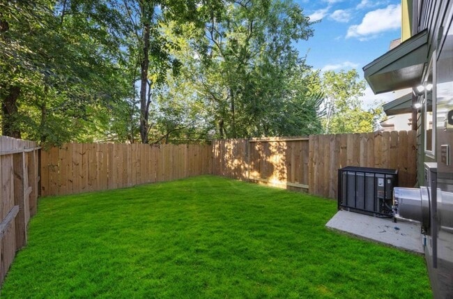 Building Photo - 8018 Attwater St